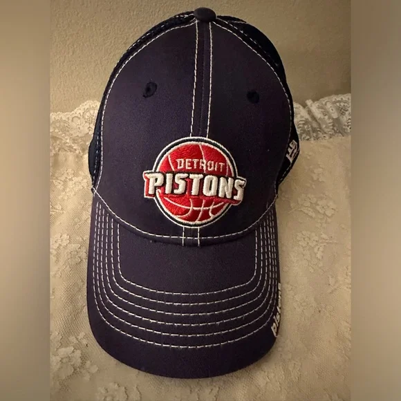 Detroit Pistons Navy Cap - Picture 2 of 4